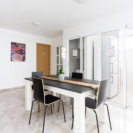 Affittacamere Black Cat Surf House 1 B