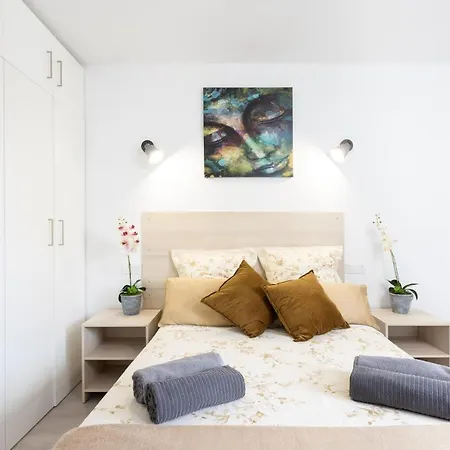 Guest house Black Cat Surf House 1 B