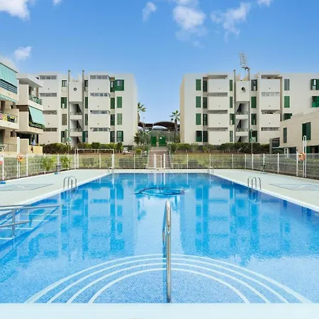 Black Cat Surf House 1 B Guest house Arona (Tenerife)